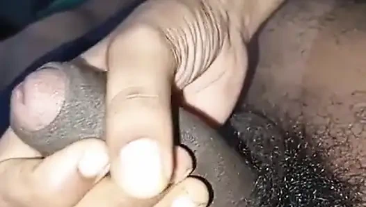 Mastürbasyon yapmasına yardım ediyor