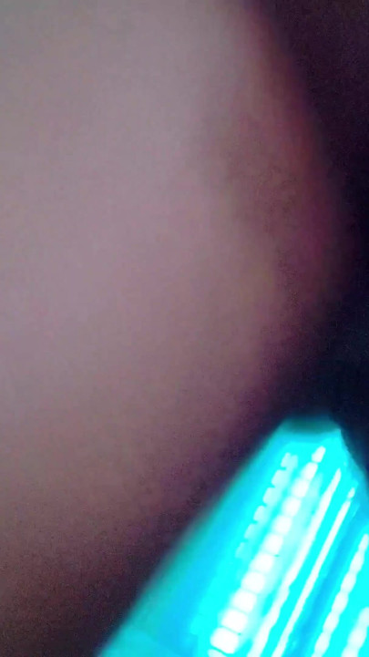 Bangladeşli çift banyoda seks xxx video | Klip 2