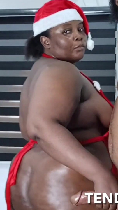 Mutlu ıslak Noeller!! Büyük götlü Bayan Claus ile şaplak atma ve hızlı seks. Xmas Creampie | Klip 1