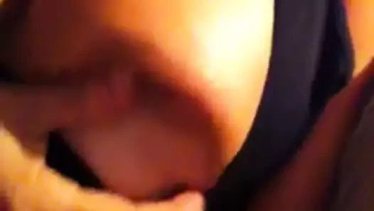 Orta yaşlı seksi kadın göğüsleri