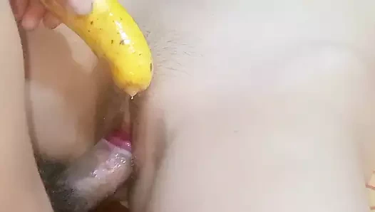 Üvey kız kardeşimi sikiyorum ve beni amının içine boşaltıyor - muz