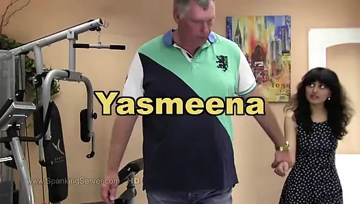 Yasmeena efendisi tarafından şaplak atıyor