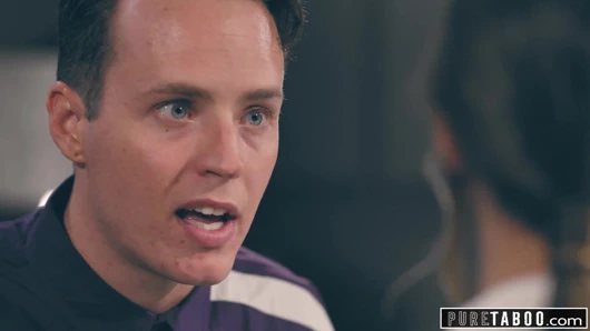 Arkadaşımı sevgilimin önünde becermek zorunda kaldım!