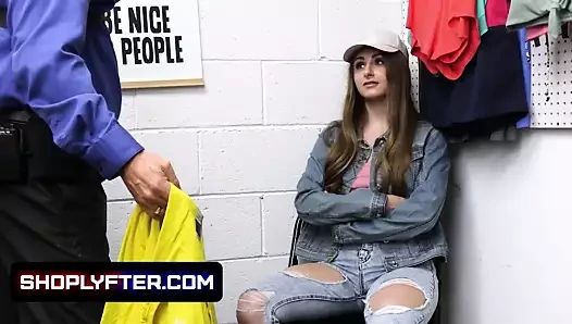 Genç ile büyük doğal memeler penelope kay gets yakalandı