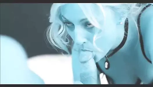 Bal arısı tarafından hayal kurmayı seviyoruz