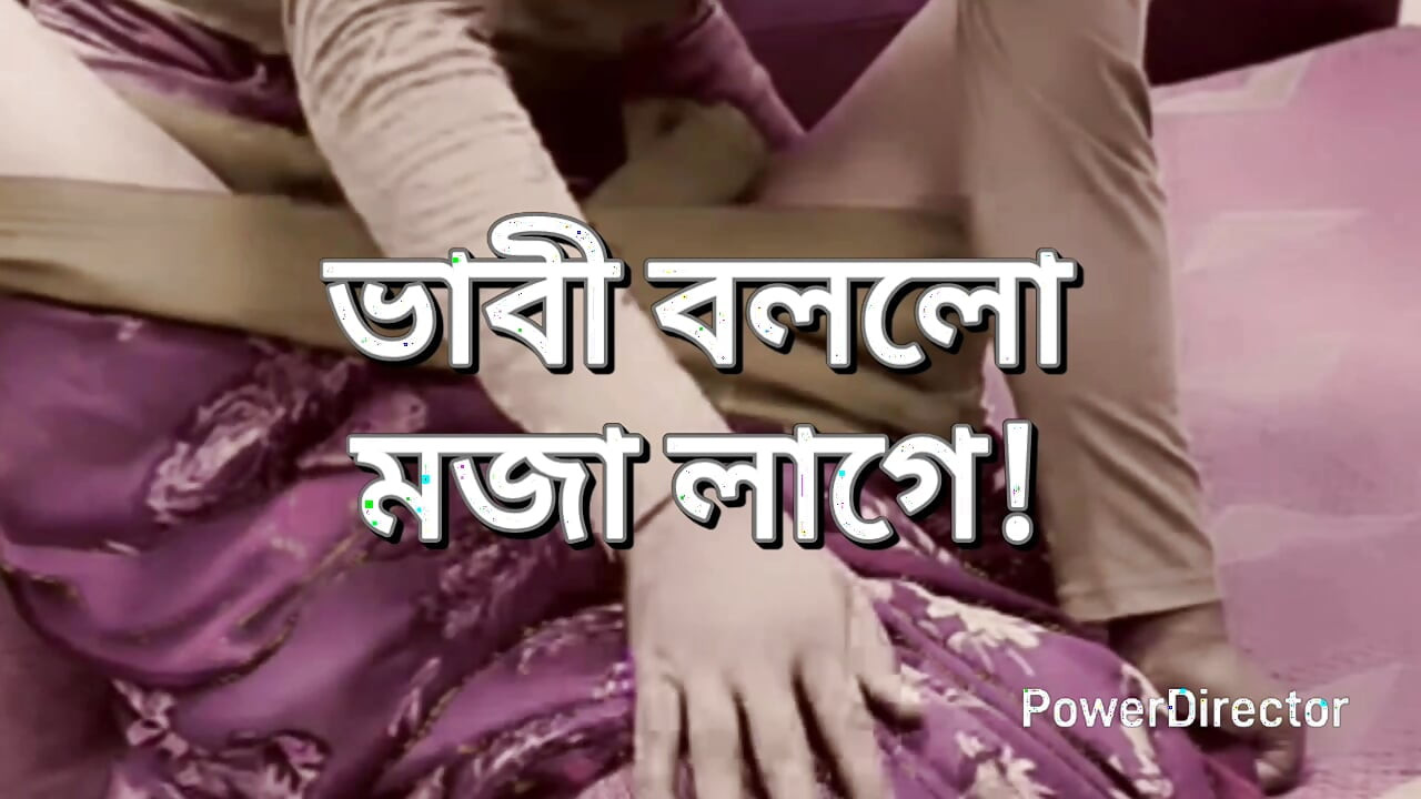 Bangladeşli büyük götlü güzel olgun ateşli seksi yenge aldatıyor yatak odasında sevgilisiyle hasband ve sert sikişiyor tam Bangla ses