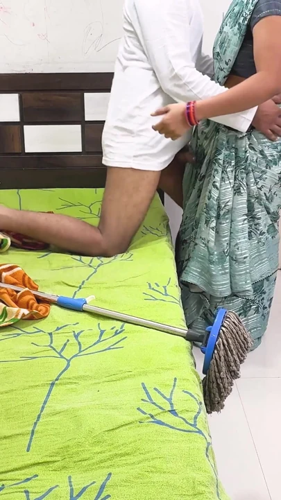 Komal's landlord Bima was sleeping while wearing the lawsuits, so I mopped her ass and then he landed in my pussy in… | Clip 1
