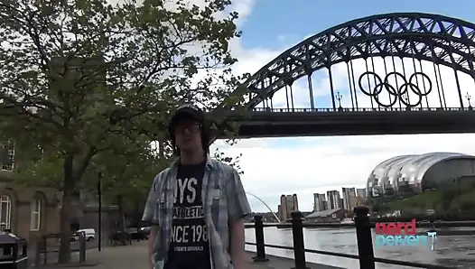 Bryony Gilespie - Bubbly Cum Gulper