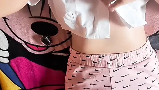 Bu masa için çok ateşliyim! Yoğun orgazm! Bedava amcık ovma porno