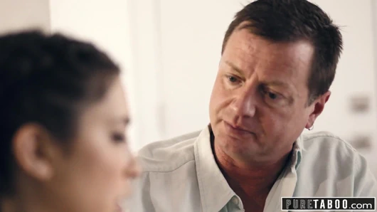 Saf Tabu - Sapık Ebeveynler, Gencin Değiştirildiğini Ortaya Koyuyor