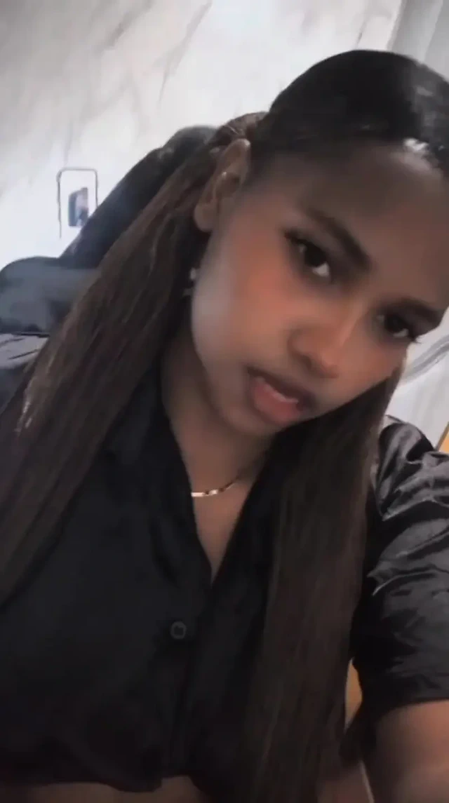 Mavime abone olmak ve benimle zengin olmak için ne bekliyorsun tam videolarımı sansürsüz izliyorum