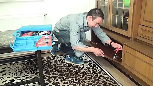 Komşunun ateşli ninesini siktim