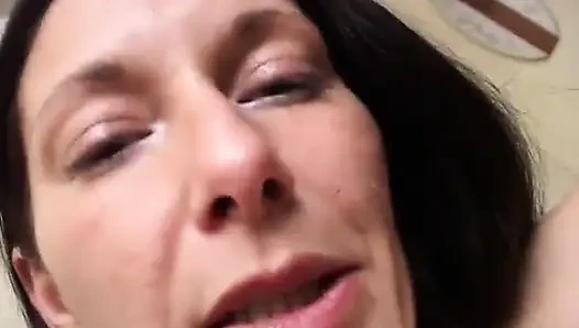 Üvey annem sperm seviyor!!