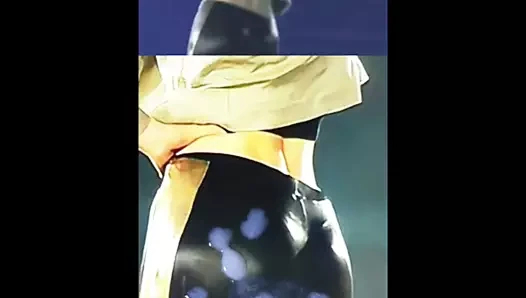 Yuna Kim boşalıyor ve götünü sallıyor gif #23