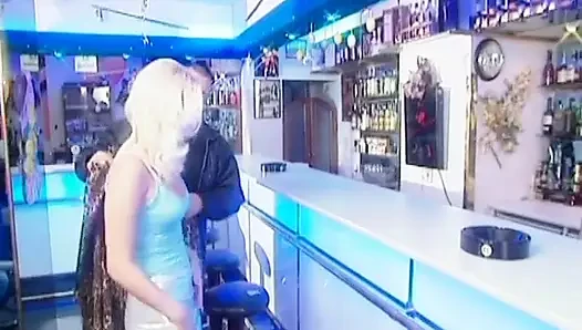 Kathy Anderson - europornstar bir gece kulübünde sikiliyor