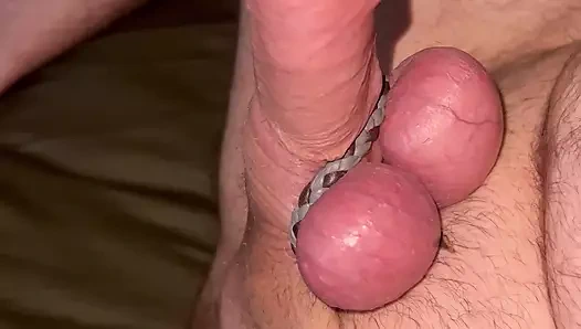 Taşaklar büyük yarakla dolanıyor.