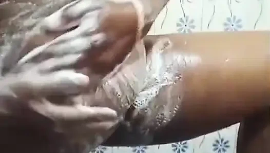 Desi Kerala kuliseen karım