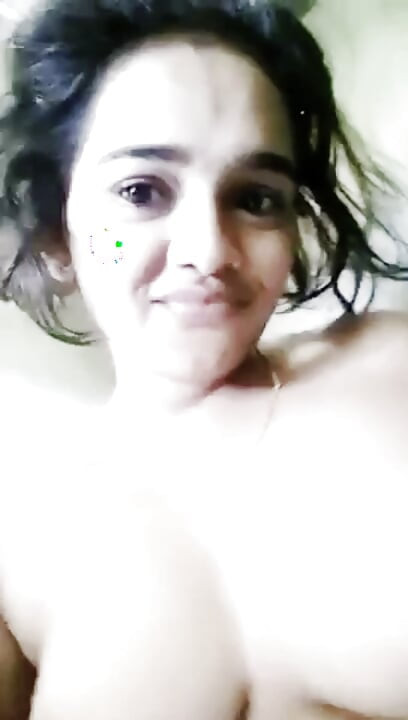 Srilankan Tamil 18 yaşındaki kız