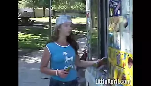 Tatlı küçük nisan lolipop kedi açık