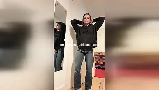 Tiktok canlı kabus - 18 yaşındaki kadının amcığı sikiş deliği kazası!
