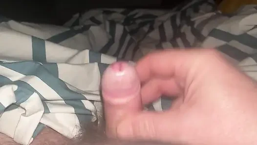 Minik küçük yarağım çok boşalıyor