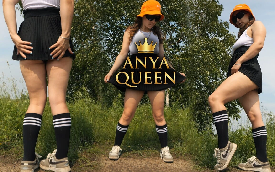 Full Scene: Athletic Legs Fetish With Knee High Socks And Skirt Lift Amateur Porn Feat Anya Queen (Full Video) - London Special
