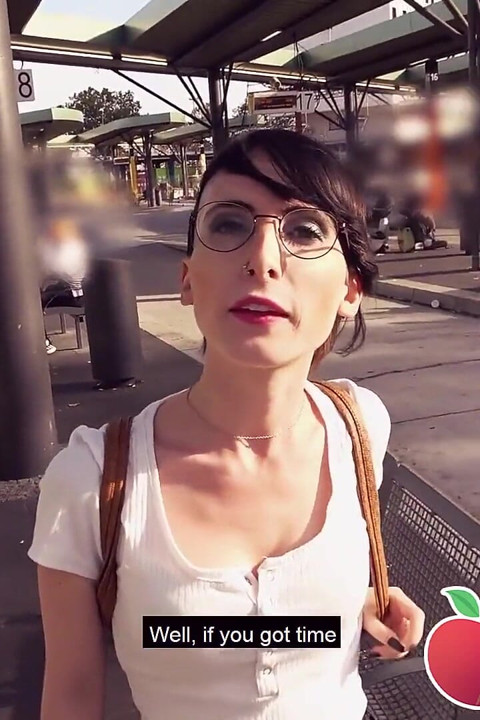 Yaramaz! Minyon üniversiteli lou nesbit sikiliyor! (ingilizce)