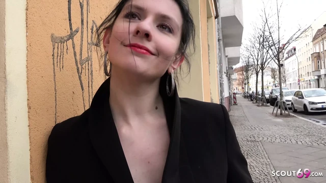 Alman izci - sanat öğrencisi anna anal döküm sikme ile konuşmak