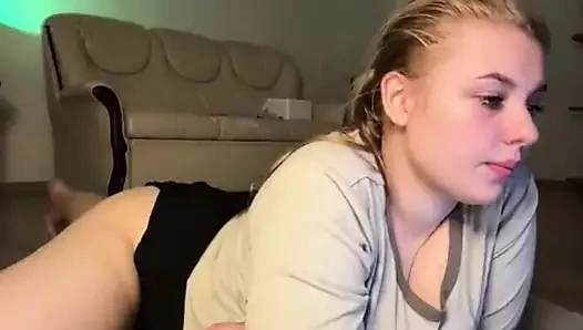 Yüze oturma ve amcık sikişi jucielussie