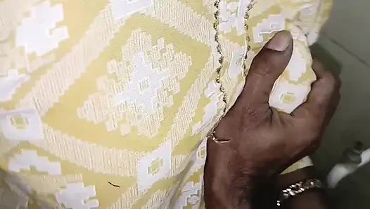 Seans 24. Hintli çift banyoda seks yapıyor