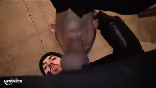 Sketboy.com - gizli bodrumda sert seks