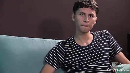 Genç Dimitri'nin içine boşalıyor