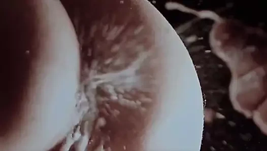 Lavman fışkırtma üzerinde sağladım horoz