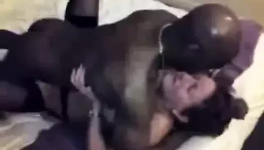 Düzgün vücutlu sarışın içinde ona ilk bbc üçlü