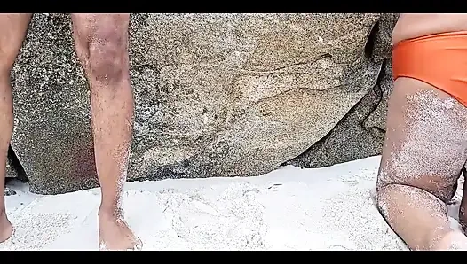 Çıplaklar plajı, kendimi herkese gösteriyorum