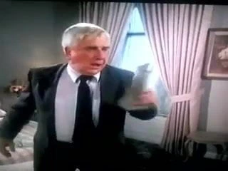 Komik beton yapay penis sahnesi