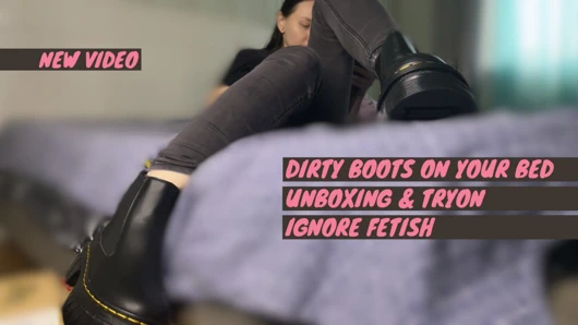 Çizmeler kutularını açıyor teaser