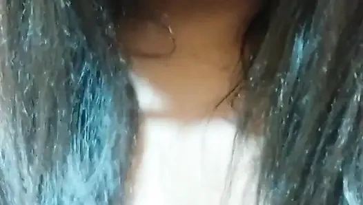 Komşumun kocasının sikini emiyor