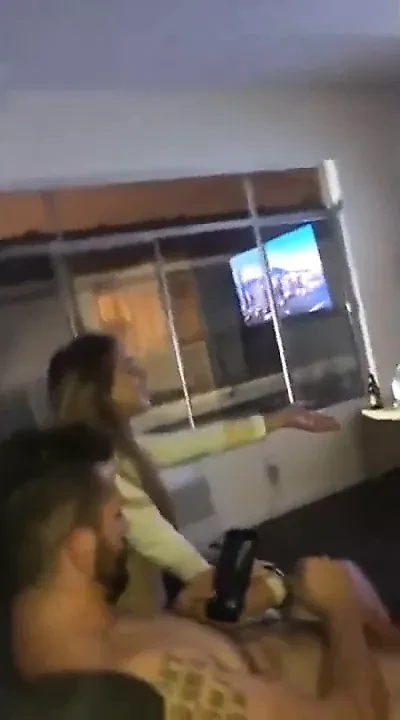 sarışın kaltak içinde bir üçlü