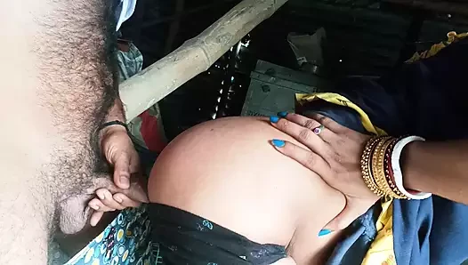 Storeroom me nokrani andere me choda jab vo safayi karne aayi