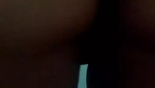 Milkyblaack götünü sallıyor