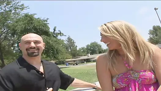 Karım başka bir adamın horozunu deniyor