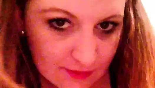 Sahip olduğu tüm doğal ve büyük göğüsleri