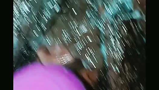 Lola amını kremsi yapıyor!!