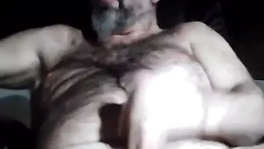 değil baba sakallı ayı okşayarak onun kalın dick
