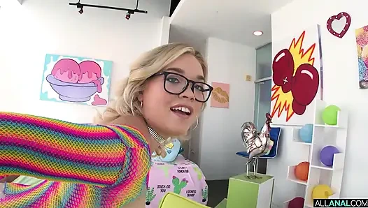 Bella ve Katie ile sulu anal ilişki