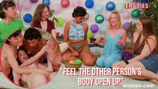 Ersties - ateşli lezbiyenler grup seks yapmadan önce fetişler hakkında konuşuyor
