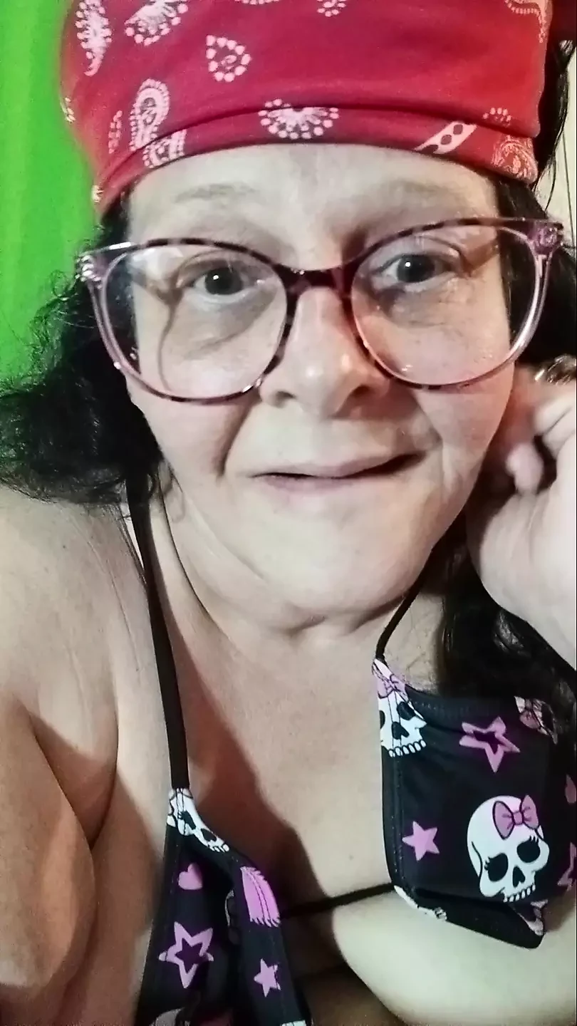 Cumming so Hard Is All I Can Say About This Dirty Granny Session Day