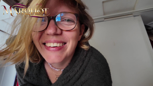 Cuckold Threesome Waking up: I Wake up My Lover, He Dismantles My Pussy and Makes My Cuckold Husband Squirt