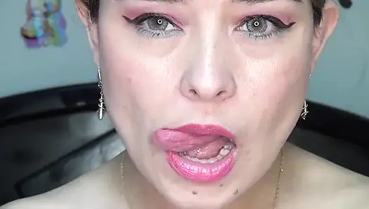 Durmadan büyük badem yutuyor!!